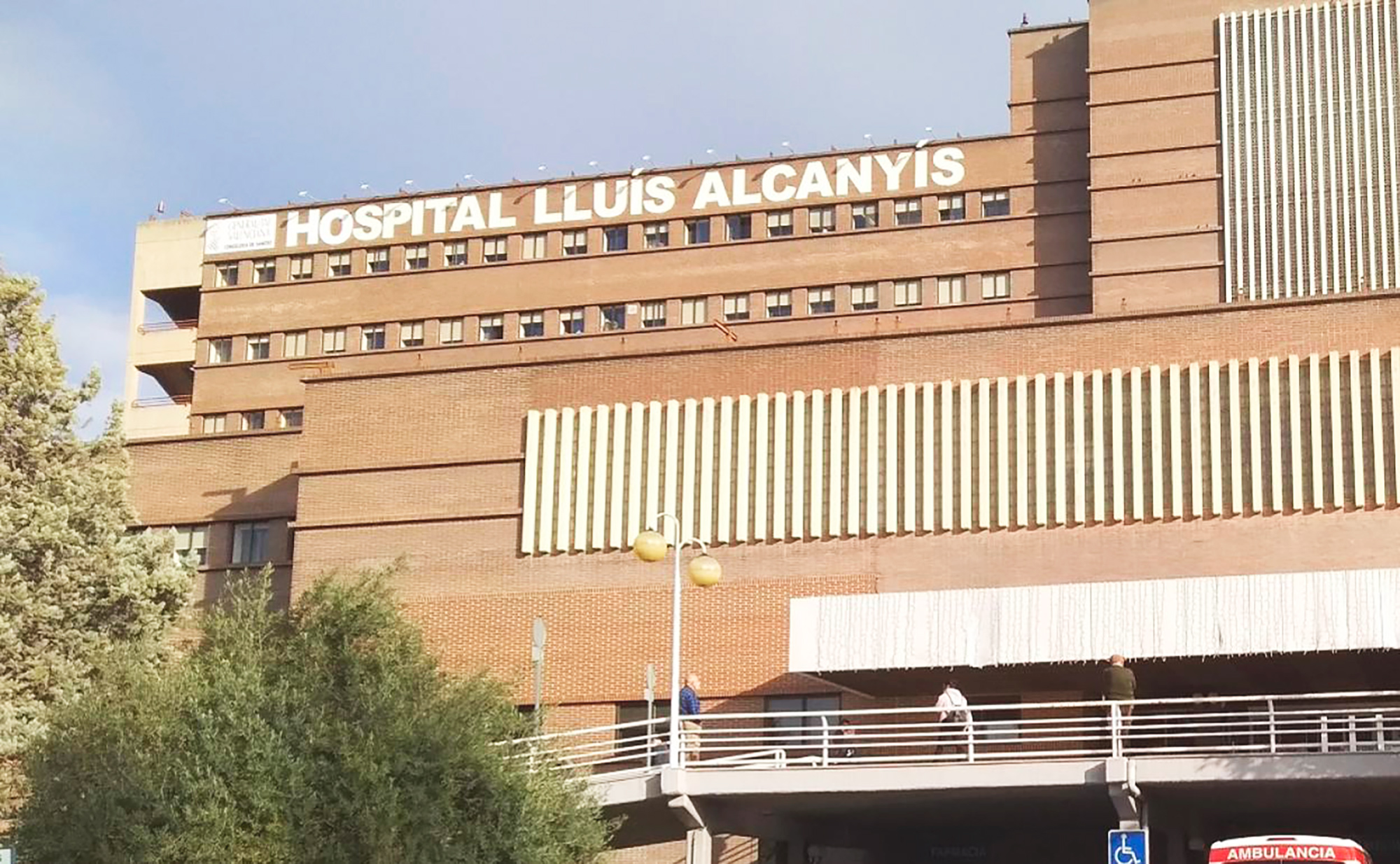 Hospital de día y Oncología Hospital Lluís Alcanyís Day Hospital and Oncology Hospital Lluís Alcanyís